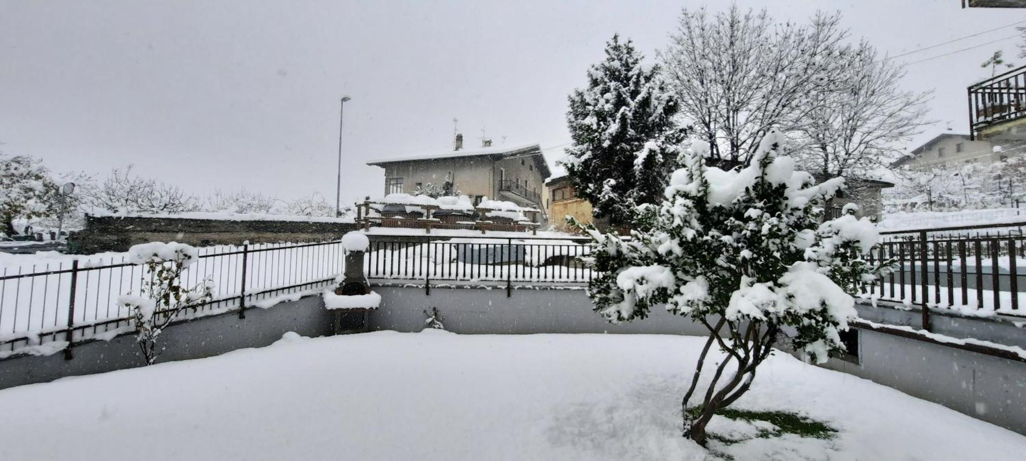 A Casa Di Vera - Vivi La Tua Valle D'Aosta นุส ภายนอก รูปภาพ